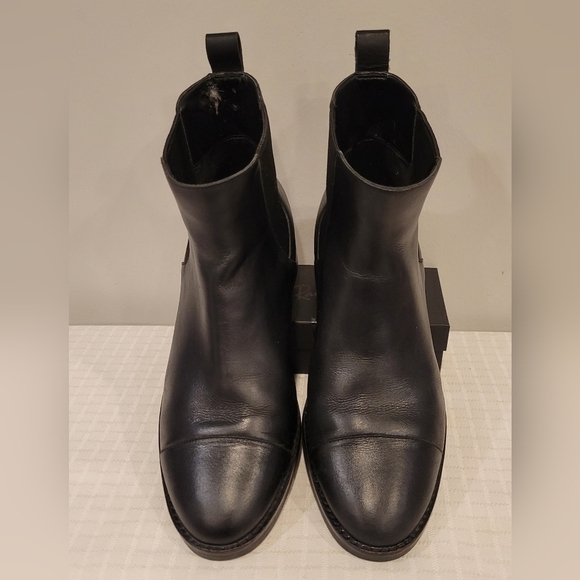 Cole Haan Mara Grand Chelsea Boot (Women) Size 8B Waterproof - Picture 4 of 8